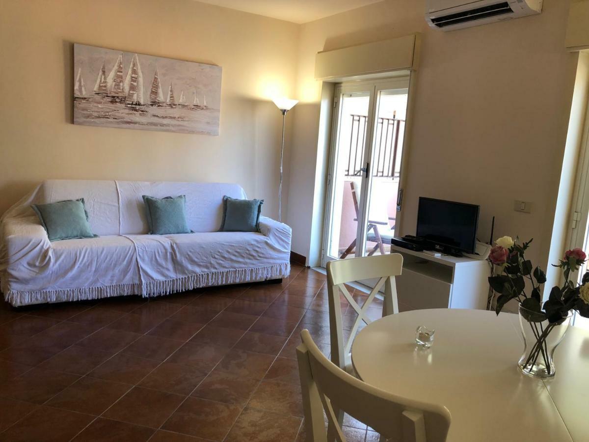 شقة La Casa Di Andrea تاورمينا المظهر الخارجي الصورة
